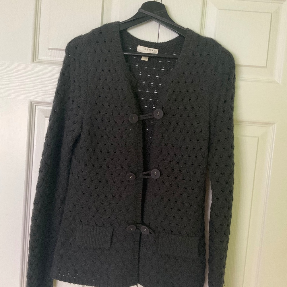 Kenar cardigan, size small, black color, with 3 chic buttons